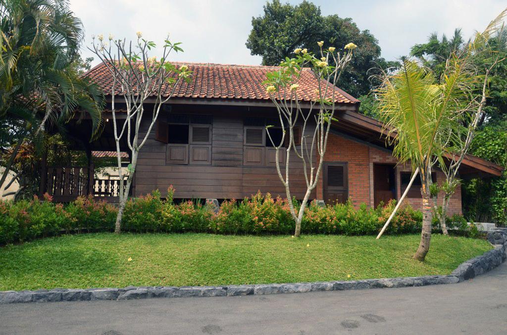 Hotel Bumi Cikeas Sentul Bogor Zewnętrze zdjęcie