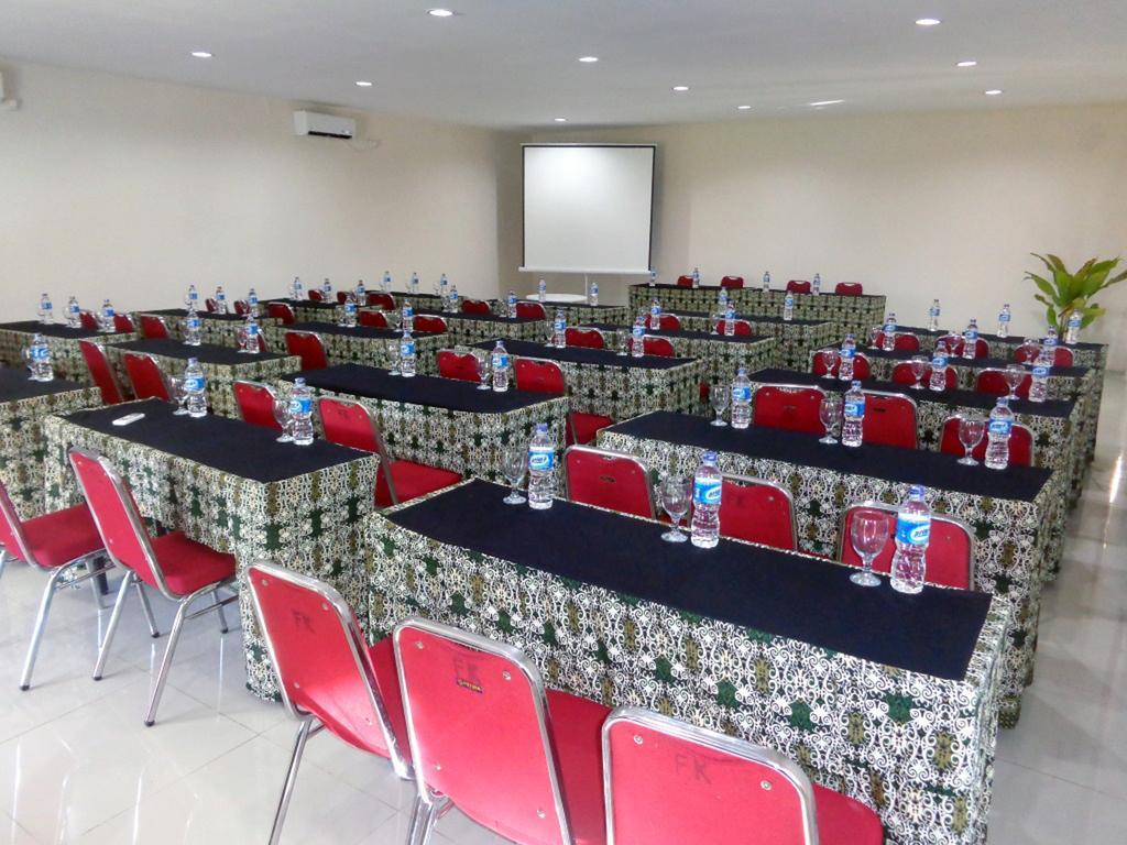Hotel Bumi Cikeas Sentul Bogor Zewnętrze zdjęcie