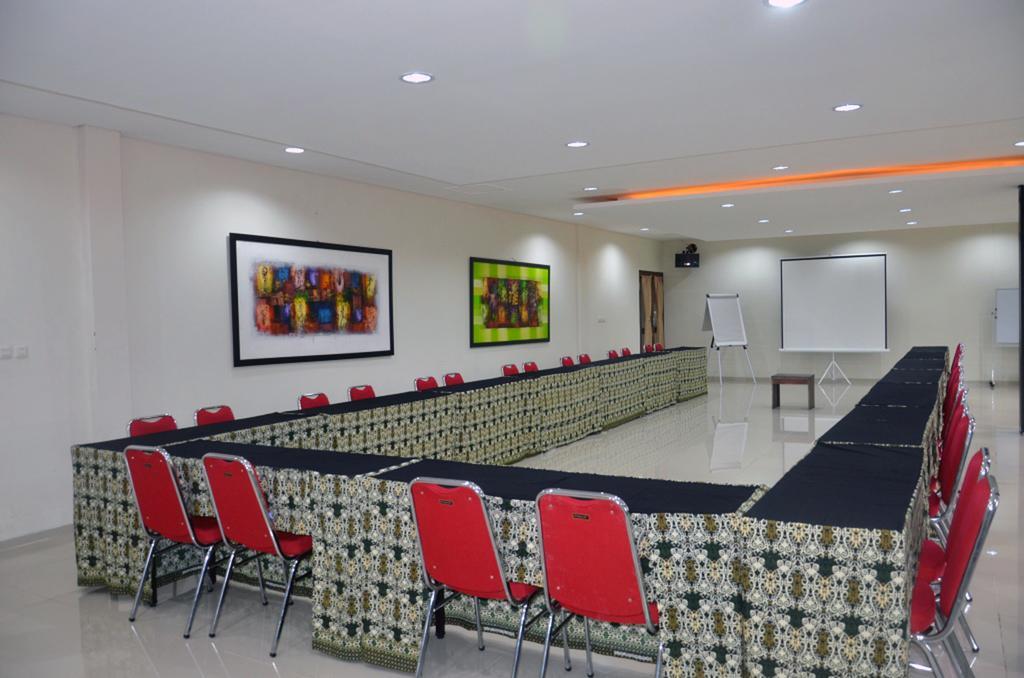 Hotel Bumi Cikeas Sentul Bogor Zewnętrze zdjęcie