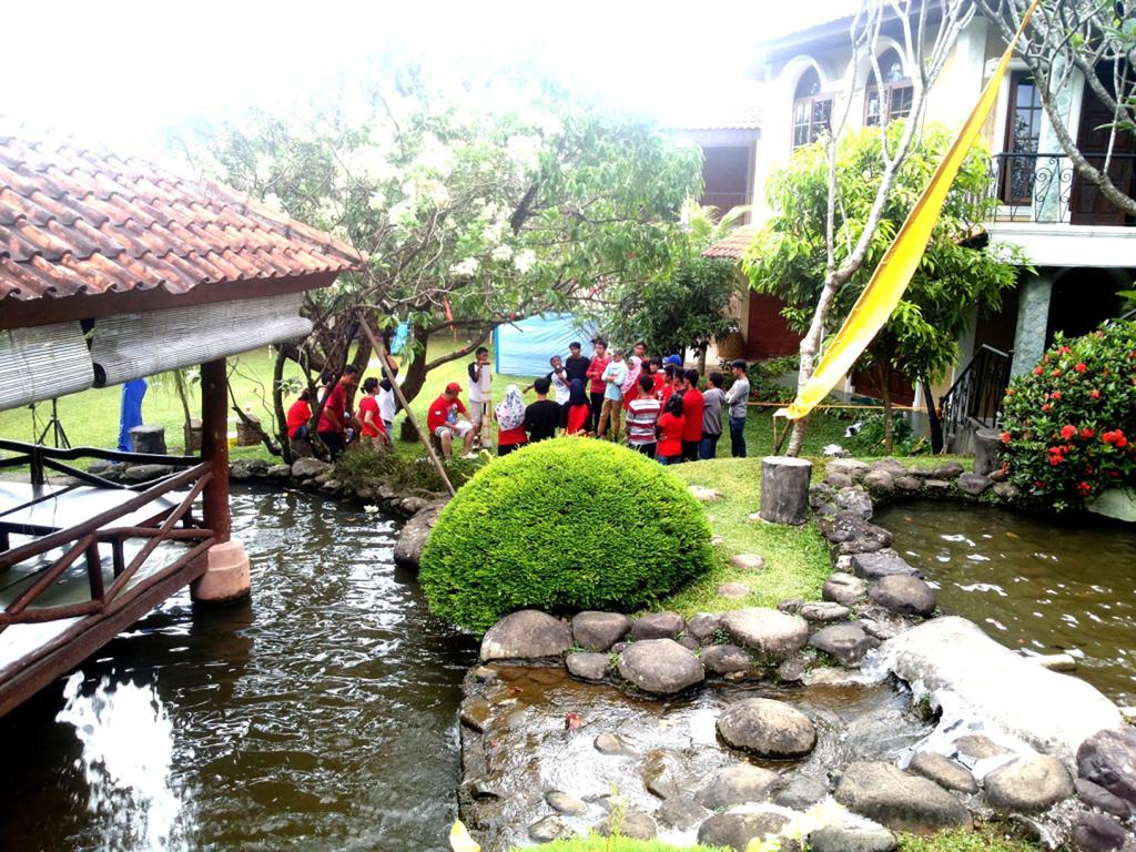 Hotel Bumi Cikeas Sentul Bogor Zewnętrze zdjęcie