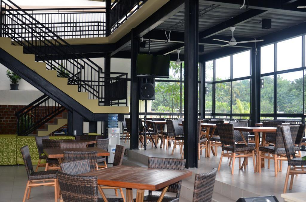 Hotel Bumi Cikeas Sentul Bogor Pokój zdjęcie