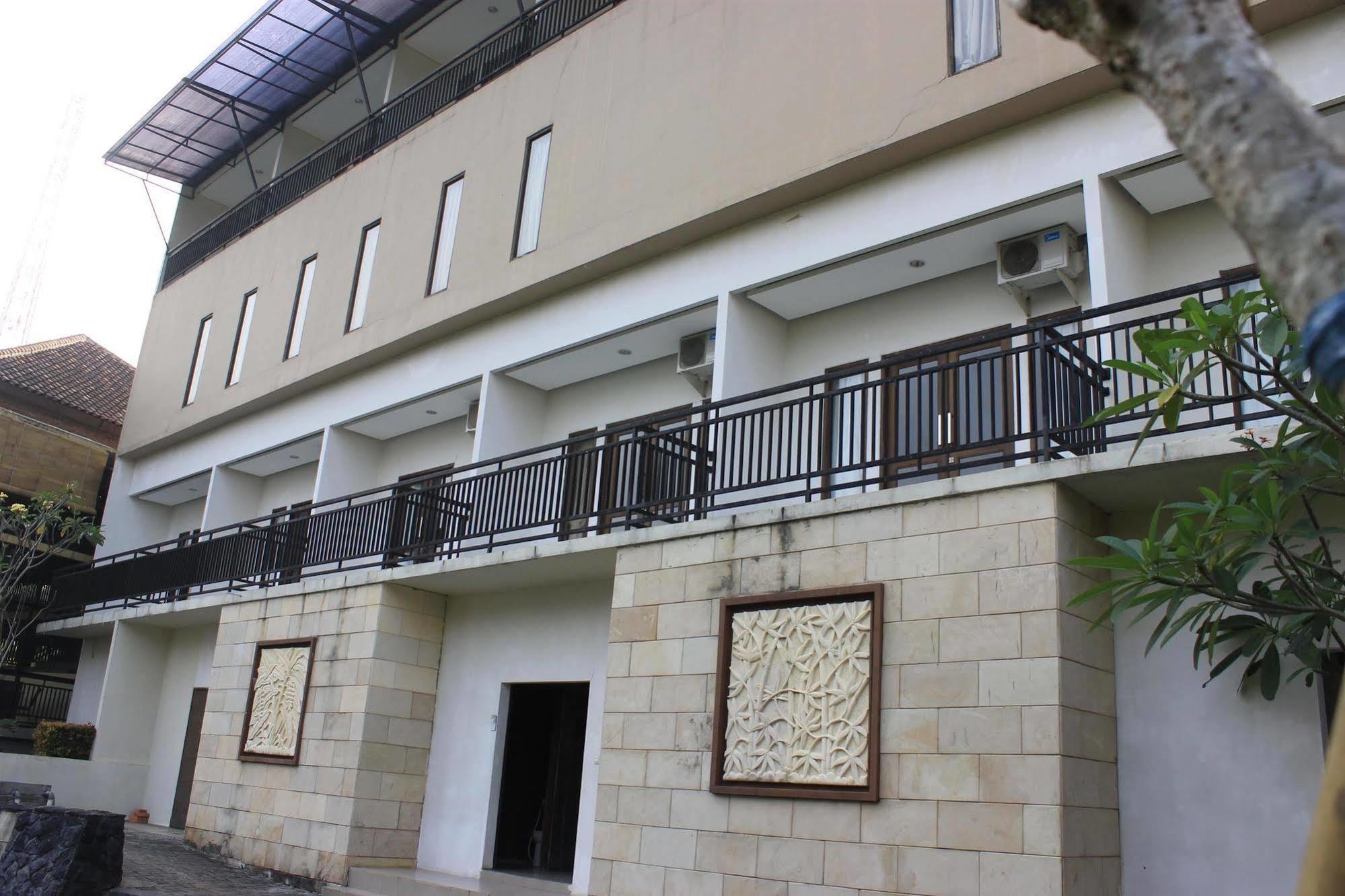 Hotel Bumi Cikeas Sentul Bogor Zewnętrze zdjęcie