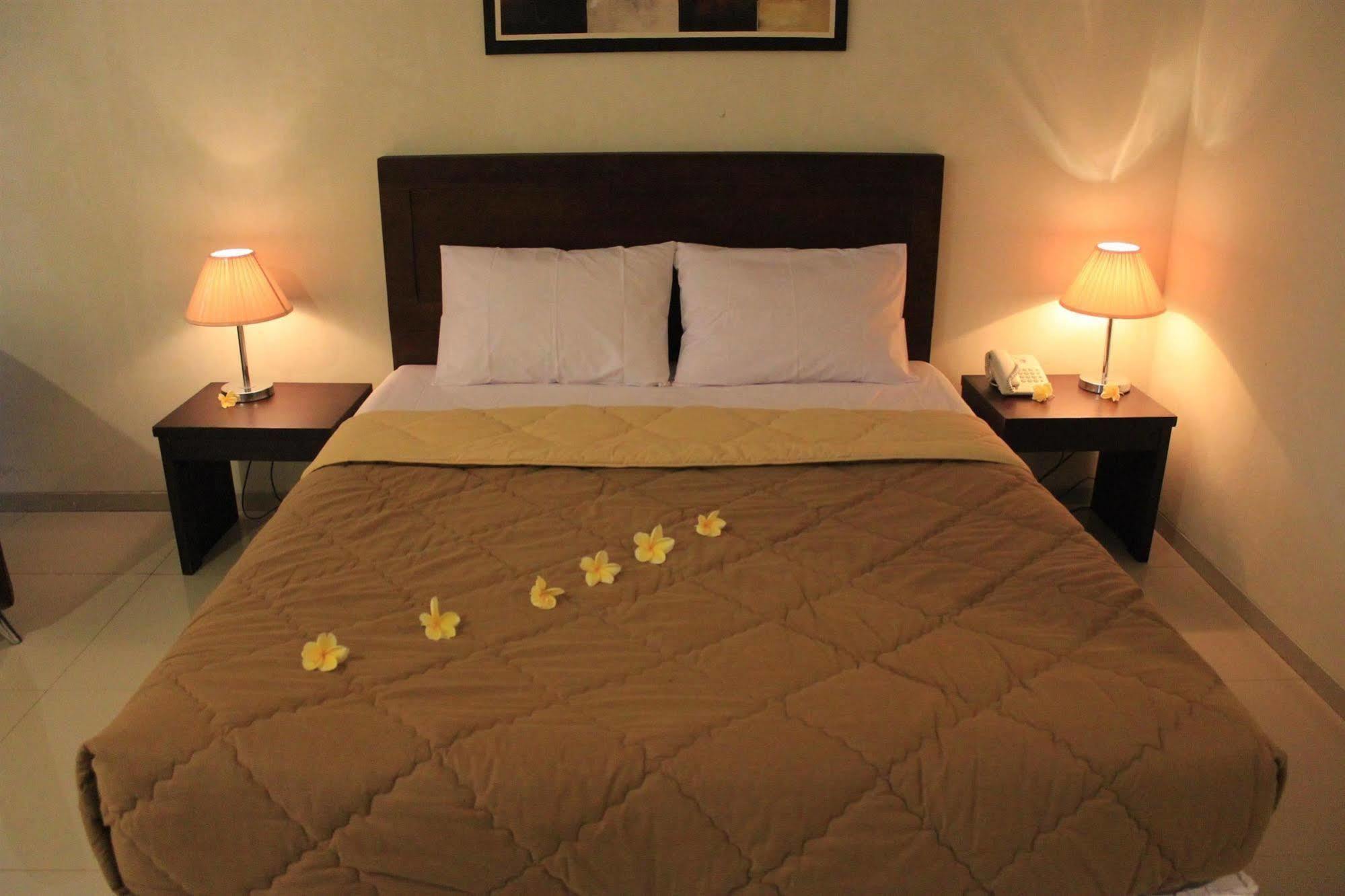 Hotel Bumi Cikeas Sentul Bogor Zewnętrze zdjęcie