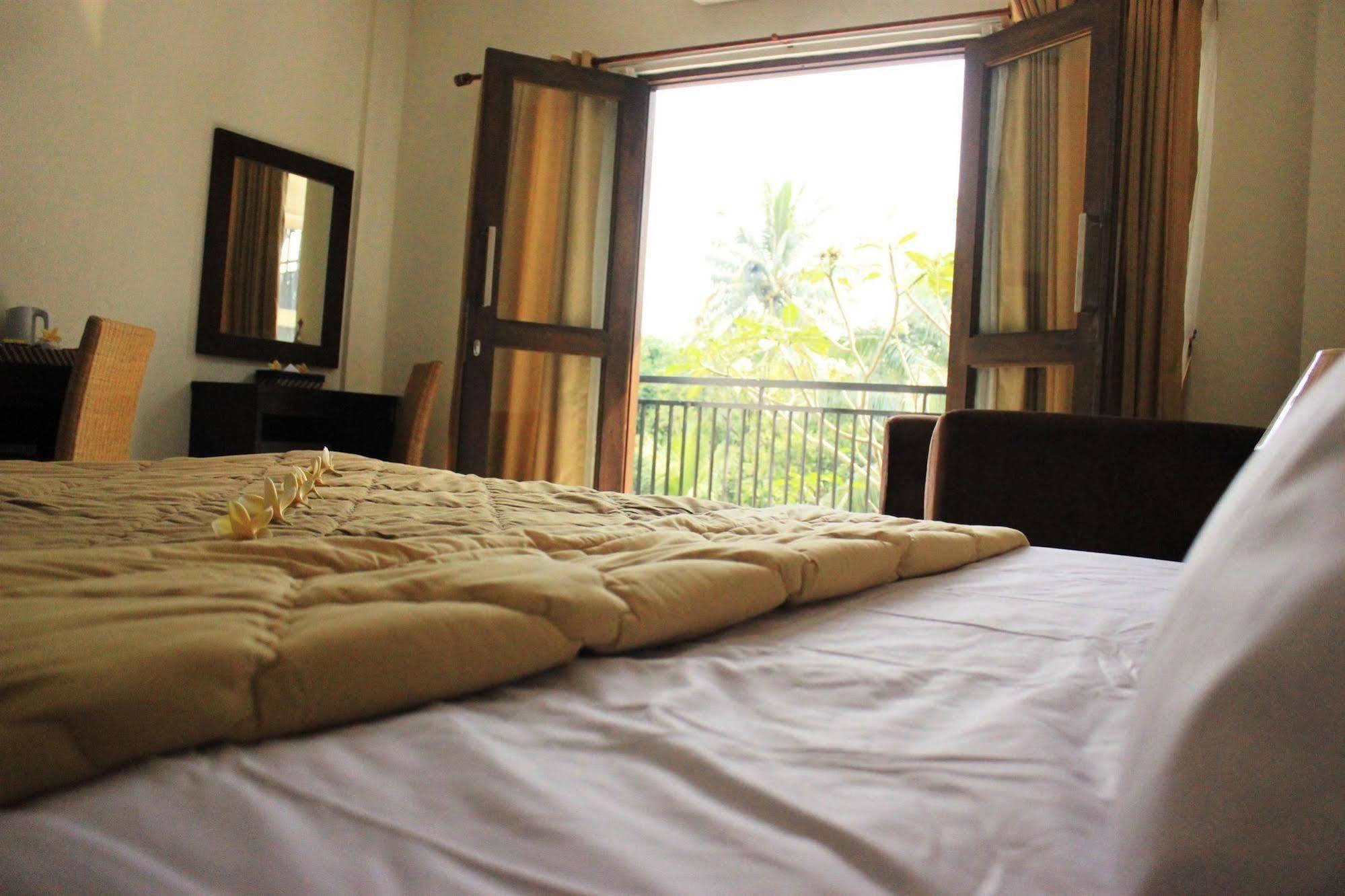 Hotel Bumi Cikeas Sentul Bogor Zewnętrze zdjęcie
