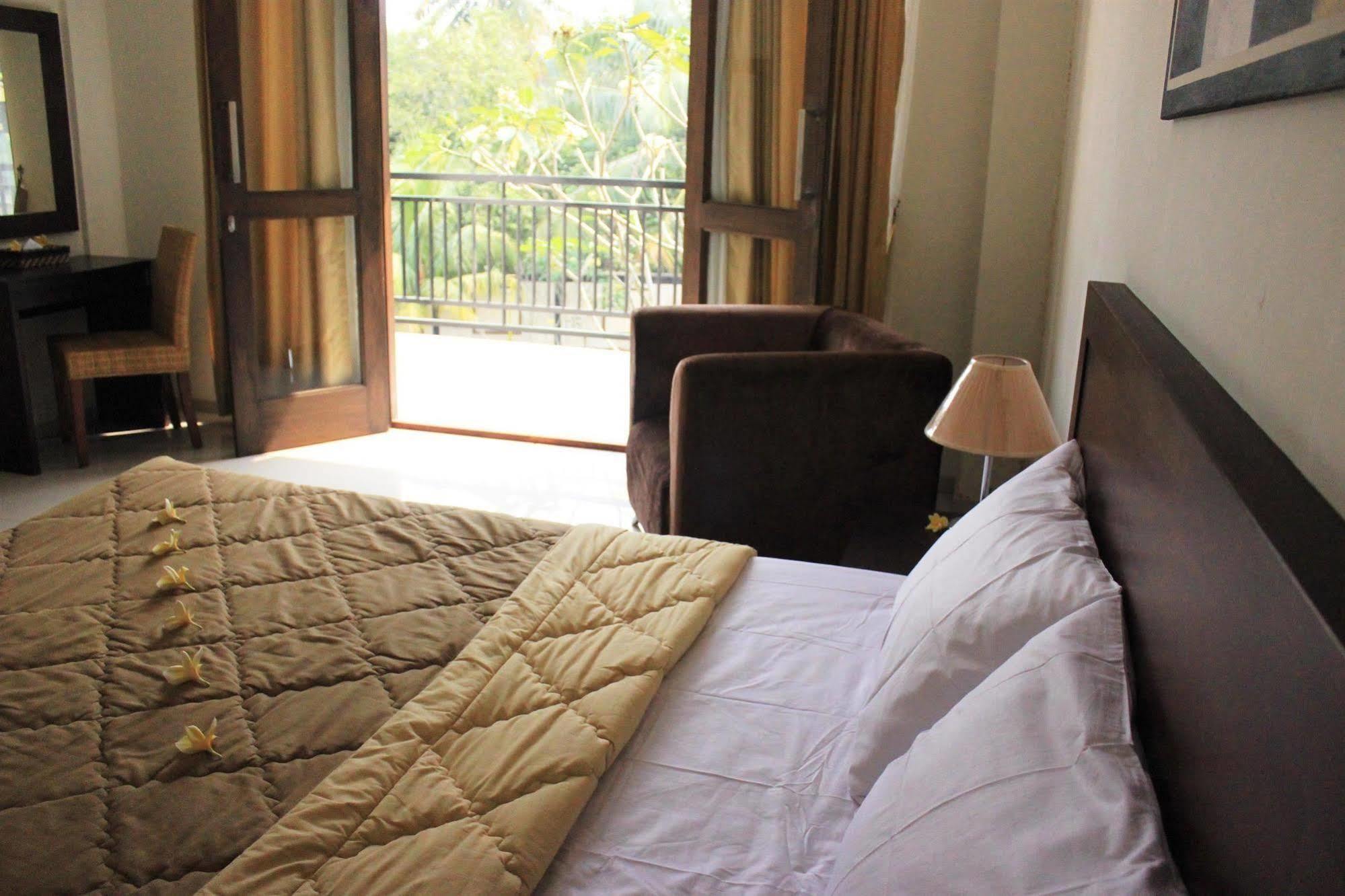 Hotel Bumi Cikeas Sentul Bogor Zewnętrze zdjęcie