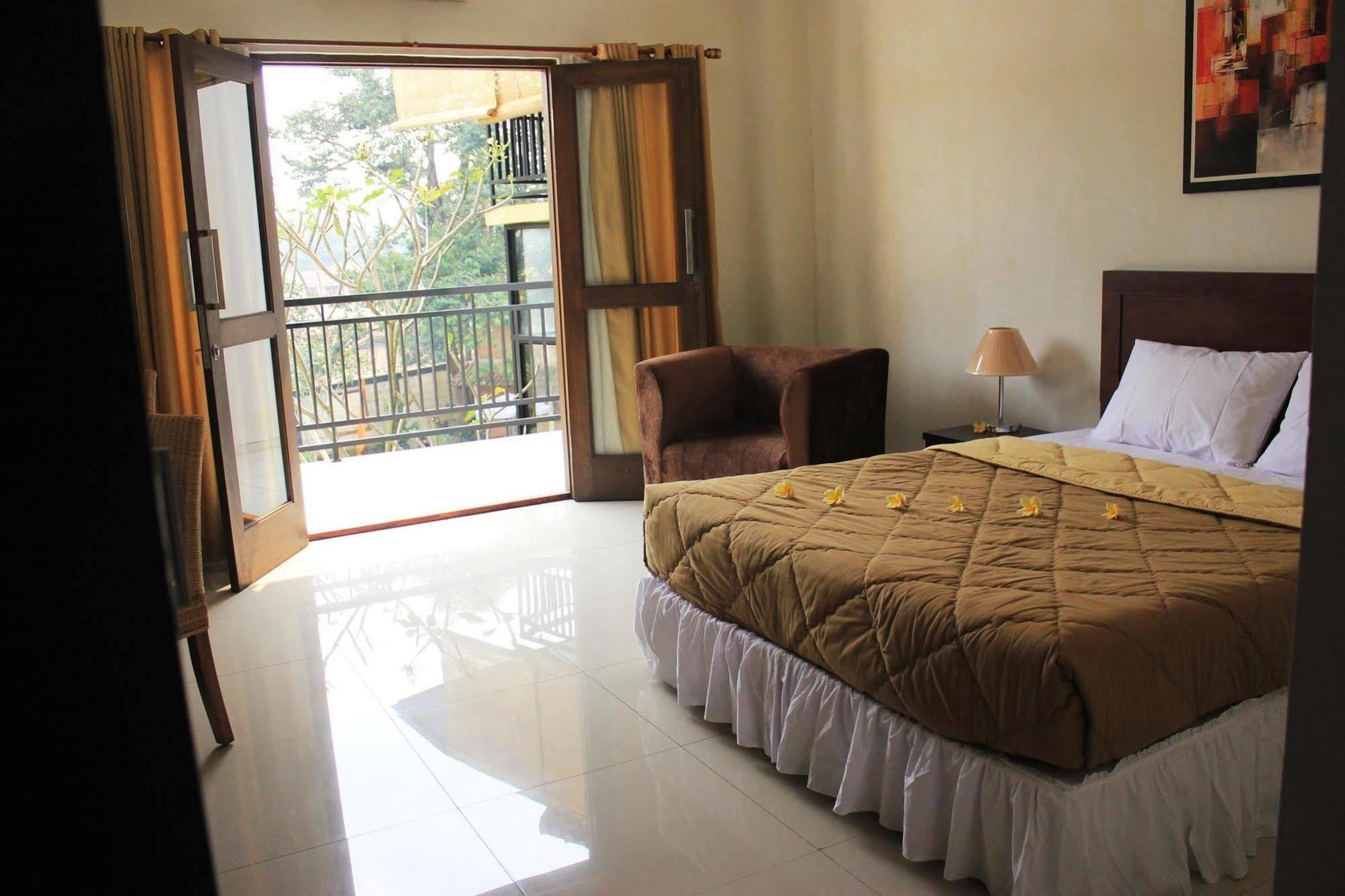 Hotel Bumi Cikeas Sentul Bogor Zewnętrze zdjęcie
